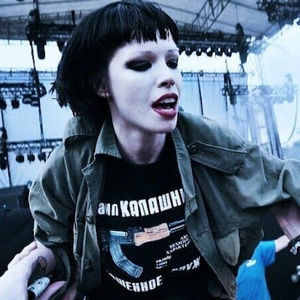 Meet your Posher, Shamaar